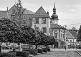Lais Puzzle - Platz am Rathaus von Maribor, Slowenien in schwarz weiß - 500, 1.000 & 2.000 Teile