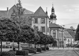 Lais Puzzle - Platz am Rathaus von Maribor, Slowenien in schwarz weiß - 1.000 Teile