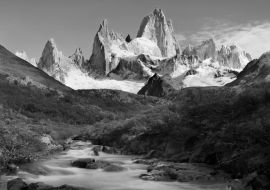 Lais Puzzle - Patagonien Berge Gletscher Wanderweg in Herbstlandschaft Mt. Cerro Fitz Roy Argentinien in schwarz weiß - 1.000 Teile
