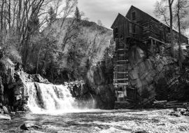 Lais Puzzle - Wasserfall bei Old Crystal Mill White River National Forest Colorado in schwarz weiß - 1.000 Teile