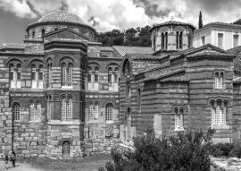 Lais Puzzle - Hosios Loukas, ein mittelbyzantinisches griechisch-orthodoxes Kloster, das zum UNESCO-Weltkulturerbe gehört, in der Region Böotien, Mittelgriechenland in schwarz weiß - 500, 1.000 & 2.000 Teile