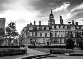 Lais Puzzle - Croydon, Südlondon, England in schwarz weiß - 1.000 Teile