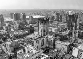 Lais Puzzle - Skyline von Vancouver Downtown vom Dach der Stadt aus, British Columbia, Kanada in schwarz weiß - 500, 1.000 & 2.000 Teile