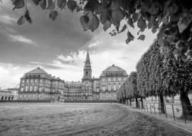 Lais Puzzle - Schloss Christiansborg, Kopenhagen, Dänemark in schwarz weiß - 500, 1.000 & 2.000 Teile