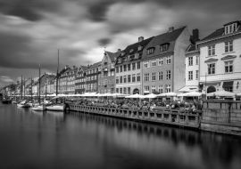 Lais Puzzle - Nyhavn-Kanal in Kopenhagen in schwarz weiß - 1.000 Teile