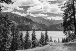 Lais Puzzle - Berge in der Nähe des Lake Chelan in schwarz weiß - 2.000 Teile