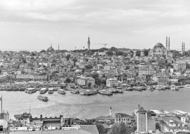 Lais Puzzle - Blick vom Galata-Turm in Istanbul bei Sonnenuntergang in schwarz weiß - 500, 1.000 & 2.000 Teile