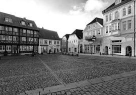 Lais Puzzle - Rendsburg Altstädter Markt in schwarz weiß - 1.000 Teile