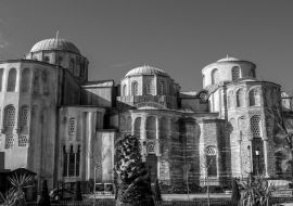 Lais Puzzle - Molla-Zeyrek-Moschee (Pantokrator-Klosterkirche), Bezirk Fatih, Istanbul, Türkei in schwarz weiß - 1.000 Teile