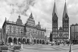 Lais Puzzle - Bremen Marktplatz mit Rathaus und Kathedrale in schwarz weiß - 2.000 Teile