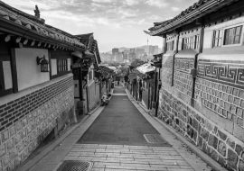 Lais Puzzle - Bukchon Hanok Dorf in Seoul, Südkorea in schwarz weiß - 1.000 Teile