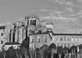 Lais Puzzle - Auch - Altes Stadtbild, Frankreich in schwarz weiß - 500, 1.000 & 2.000 Teile