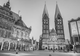 Lais Puzzle - Historischer Marktplatz von Bremen, Deutschland in schwarz weiß - 1.000 Teile