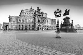 Lais Puzzle - Semperoper, Oper in Dresden, Deutschland in schwarz weiß - 2.000 Teile