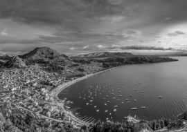 Lais Puzzle - Copacabana am Titicacasee in Bolivien in schwarz weiß - 500, 1.000 & 2.000 Teile