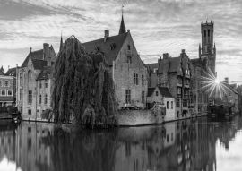 Lais Puzzle - Brügge Belgien in schwarz weiß - 500, 1.000 & 2.000 Teile