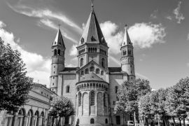Lais Puzzle - Bischofskirche Sankt Martin Liebfrauenplatz Mainz in schwarz weiß - 2.000 Teile