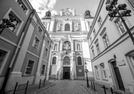 Lais Puzzle - Fara-Kirche in Poznan, Polen in schwarz weiß - 1.000 Teile