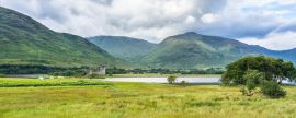 Lais Puzzle - Blick auf Loch Awe und Kilchurn Castle. Kilchurn Castle war der Stützpunkt des Clan Campbell im 15. Jahrhundert, Argyll, Schottland, Großbritannien, Panorama - 2.000 Teile