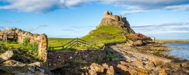 Lais Puzzle - Lindisfarne Castle an der Küste Northumberlands, England, Panorama - 2.000 Teile