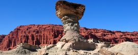 Lais Puzzle - Blick auf die Formation El Hongo im Ischigualasto Provincial Park oder Valle de la Luna, San Juan, Argentinien, Panorama - 2.000 Teile