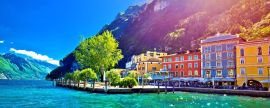 Lais Puzzle - Blick auf die Uferpromenade von Riva del Garda bei Sonnenuntergang, Panorama - 2.000 Teile