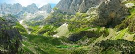 Lais Puzzle - Beeindruckende Aussicht auf Bergseen in den albanischen Alpen, Panorama - 2.000 Teile