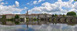 Lais Puzzle - Confolens an den Ufern der Vienne, Frankreich, Panorama - 2.000 Teile