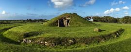 Lais Puzzle - Bryn Celli Ddu, Grabkammer aus der Jungsteinzeit in Anglesey in Nordwales, UK, Panorama - 2.000 Teile