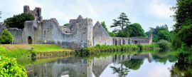 Lais Puzzle - Mittelalterliche Burg Desmond, Irland mit Flussreflexionen und Blumen, Adare, Grafschaft Limerick, Panorama - 2.000 Teile