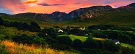 Lais Puzzle - Landschaft in Dunlewey mit verlassener Kirche in Donegal, Irland, Panorama - 2.000 Teile