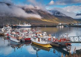 Lais Puzzle - Bolungarvik, Island / Island: Fischerboote im Hafen von Bolungarvik, Island - 1.000 Teile