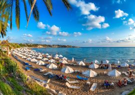 Lais Puzzle - Blick auf Coral Bay Beach. Bezirk Paphos, Zypern - 1.000 Teile
