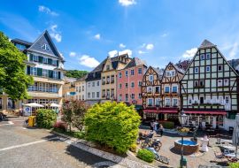 Lais Puzzle - Burgplatz, Linz am Rhein, Deutschland - 1.000 Teile