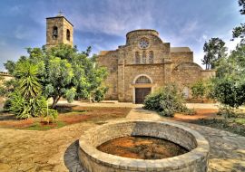 Lais Puzzle - St. Barnabas-Kirche und Grabmal in der Nähe von Famagusta, Nordzypern - 1.000 Teile