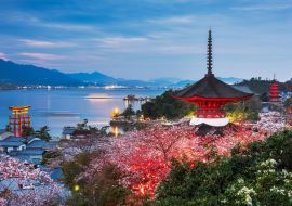Lais Puzzle - Insel Miyajima, Hiroshima, Japan im Frühling - 1.000 Teile