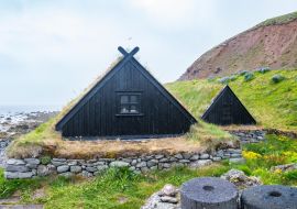 Lais Puzzle - die alten Fischerhütten von Osvor in der Bucht von Bolungarvik in Island - 1.000 Teile