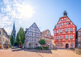 Lais Puzzle - Rathaus und Marktplatz, Grünberg, Hessen, Deutschland - 1.000 Teile