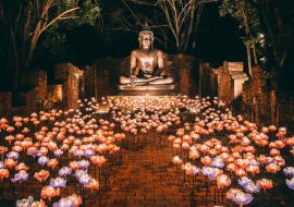 Lais Puzzle - Buddhistische Tradition Lichtfest in Ratchaburi, Nasatta, Thailand - 1.000 Teile