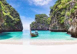 Lais Puzzle - Traditionelles thailändisches Longtail-Holzboot und schöner Strand in der Provinz Phuket, Thailand - 1.000 Teile