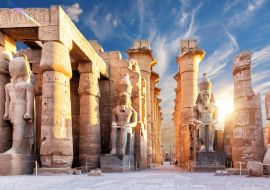 Lais Puzzle - Säulen und Statuen des Haupteingangs des Luxor-Tempels, erster Pylon, Ägypten - 1.000 Teile