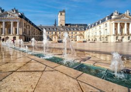 Lais Puzzle - Stadtzentrum Dijon: der Herzogspalast - 1.000 Teile