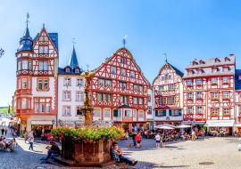 Lais Puzzle - Marktplatz, Bernkastel Kues, Mosel, Deutschland - 1.000 Teile