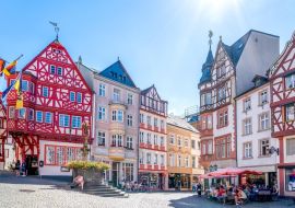 Lais Puzzle - Marktplatz, Bernkastel Kues, Mosel, Deutschland - 1.000 Teile