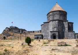 Lais Puzzle - Kumbet-Moschee (Kathedrale von Kars), auch bekannt als die Heilige Apostelkirche, eine ehemalige armenisch-apostolische Kirche in Kars, Osttürkei - 1.000 Teile