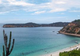 Lais Puzzle - Blick auf einen der Strände des Mochima-Nationalparks im Bundesstaat Sucre, Venezuela - 1.000 Teile