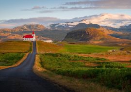 Lais Puzzle - Ingjaldshólskirkja am Horizont irgendwo auf der Halbinsel Snaefellsnes, Vesturland, Island - 1.000 Teile