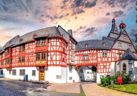 Lais Puzzle - Burg, Bad Camberg, Hessen, Deutschland - 1.000 Teile