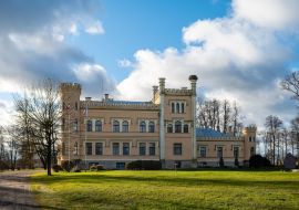 Lais Puzzle - Schloss oder Herrenhaus Garsene, erbaut 1856 im neugotischen Stil. Garsene, Lettland - 1.000 Teile