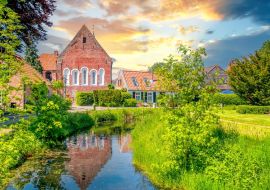 Lais Puzzle - Altstadt, Loquard, Krummhörn, Deutschland - 1.000 Teile